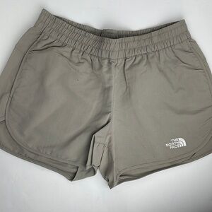 NWOT The North Face Half Dome Shorts